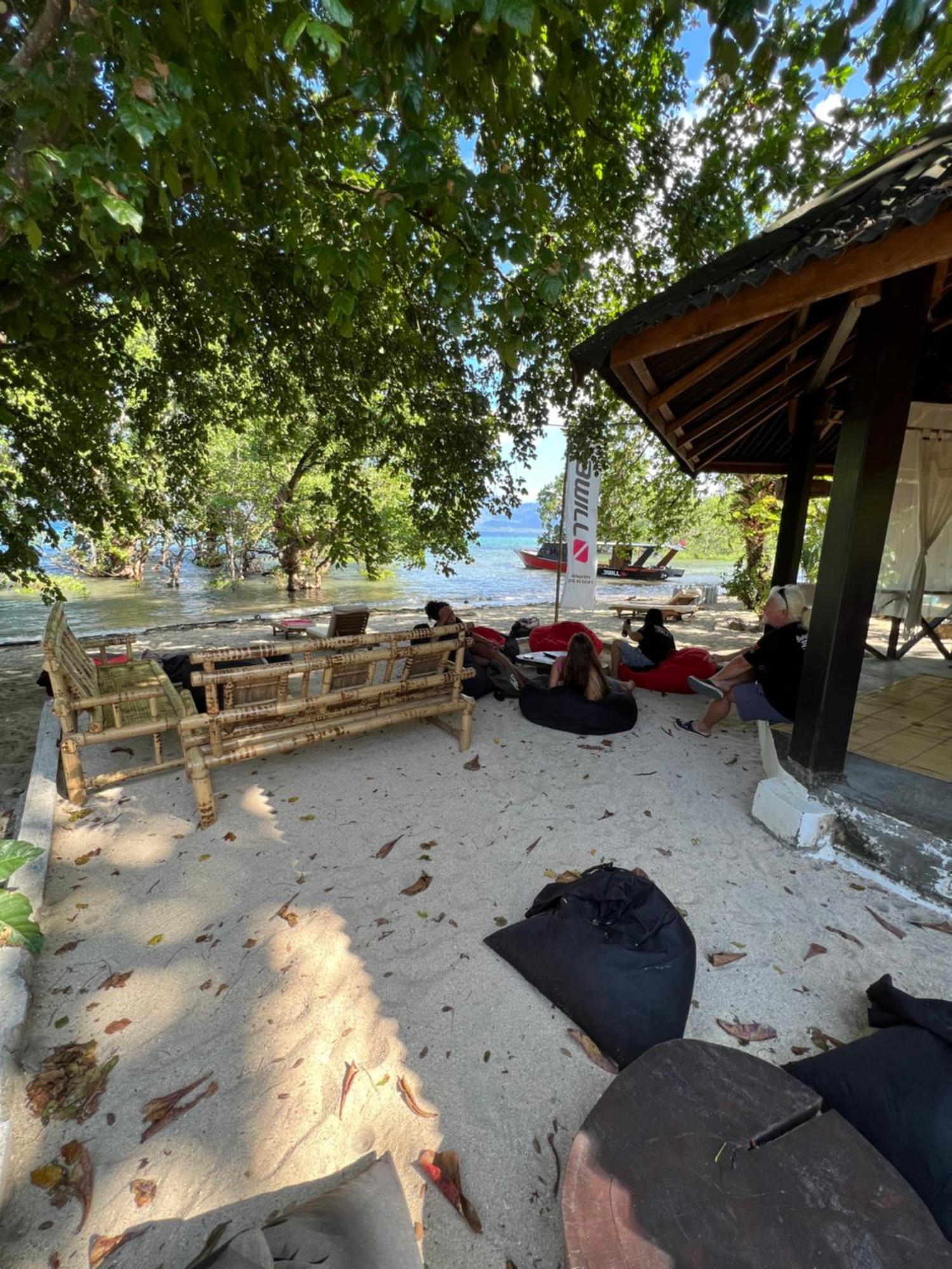 3Will Bunaken Dive Resort Εξωτερικό φωτογραφία